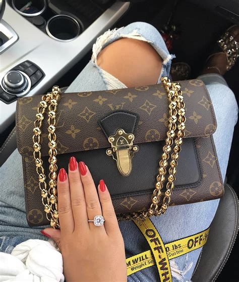 selling louis vuitton bag